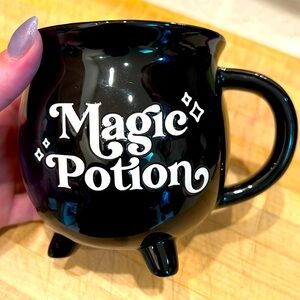 Hyde & Eek Cauldron Mug